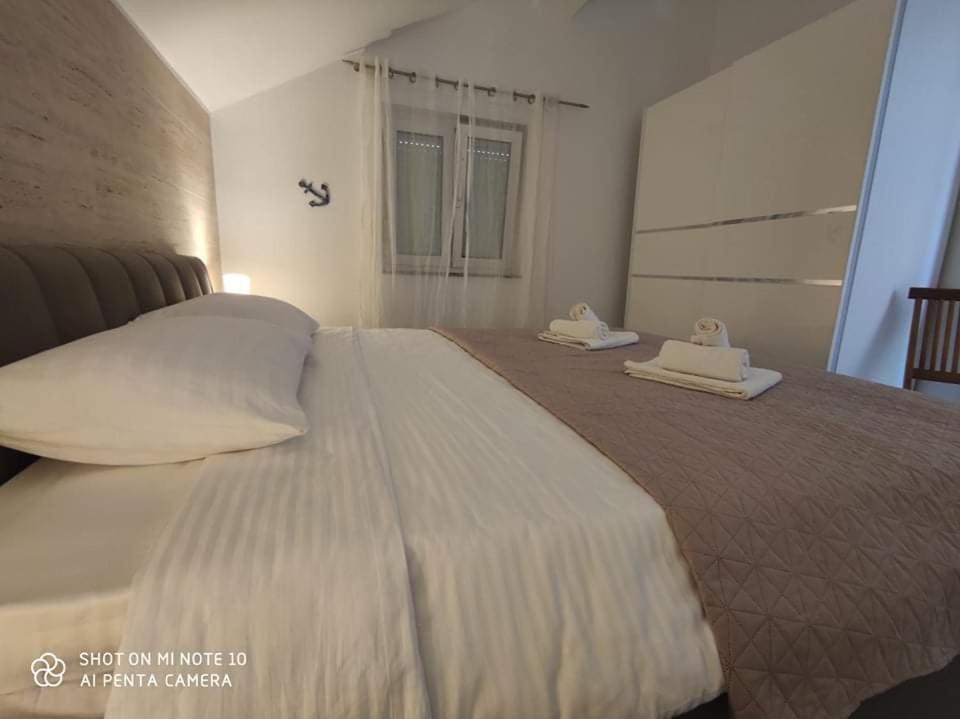 Apartments Zelic Zadar Exterior foto